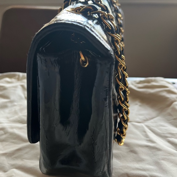 CHANEL Black Crossbody Bag with Gold Chain - Picture 3 of 16